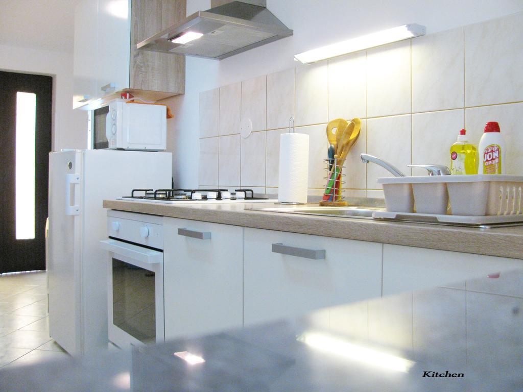 Apartment Perkov Tribalj Rum bild